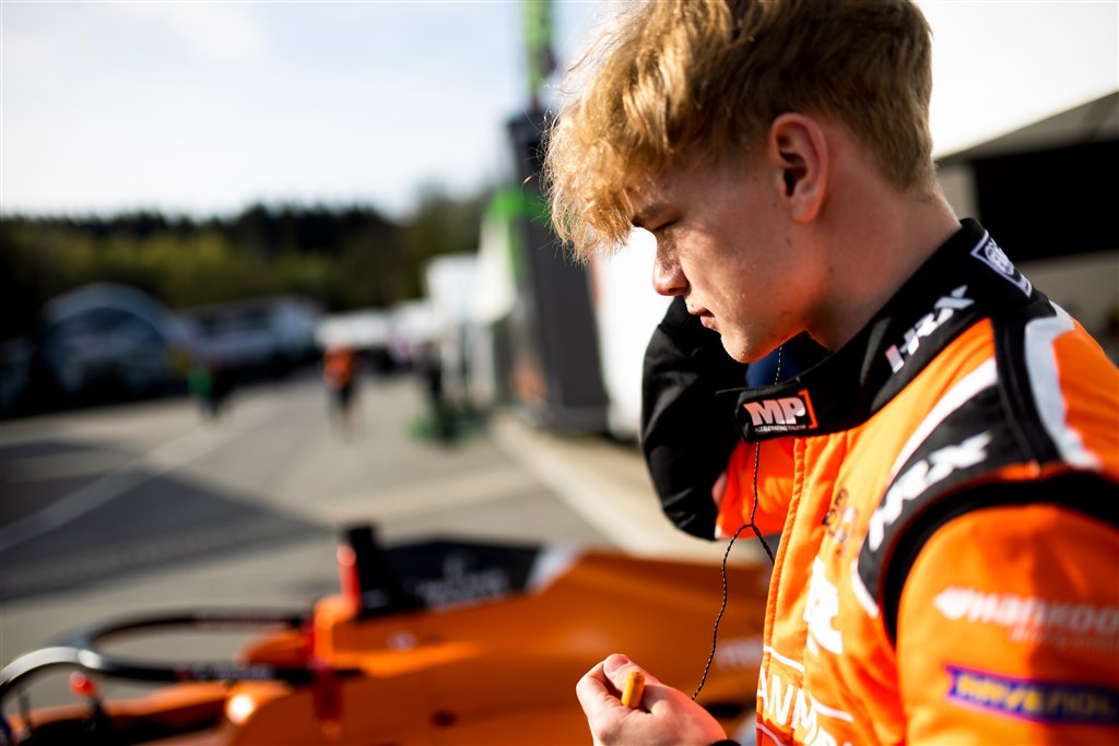 Sebastian Øgaard vil erobre føringen i Valencia
(Foto: Dutch Photo Agency)